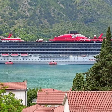 Bay View Apartments Kotor Buitenkant foto