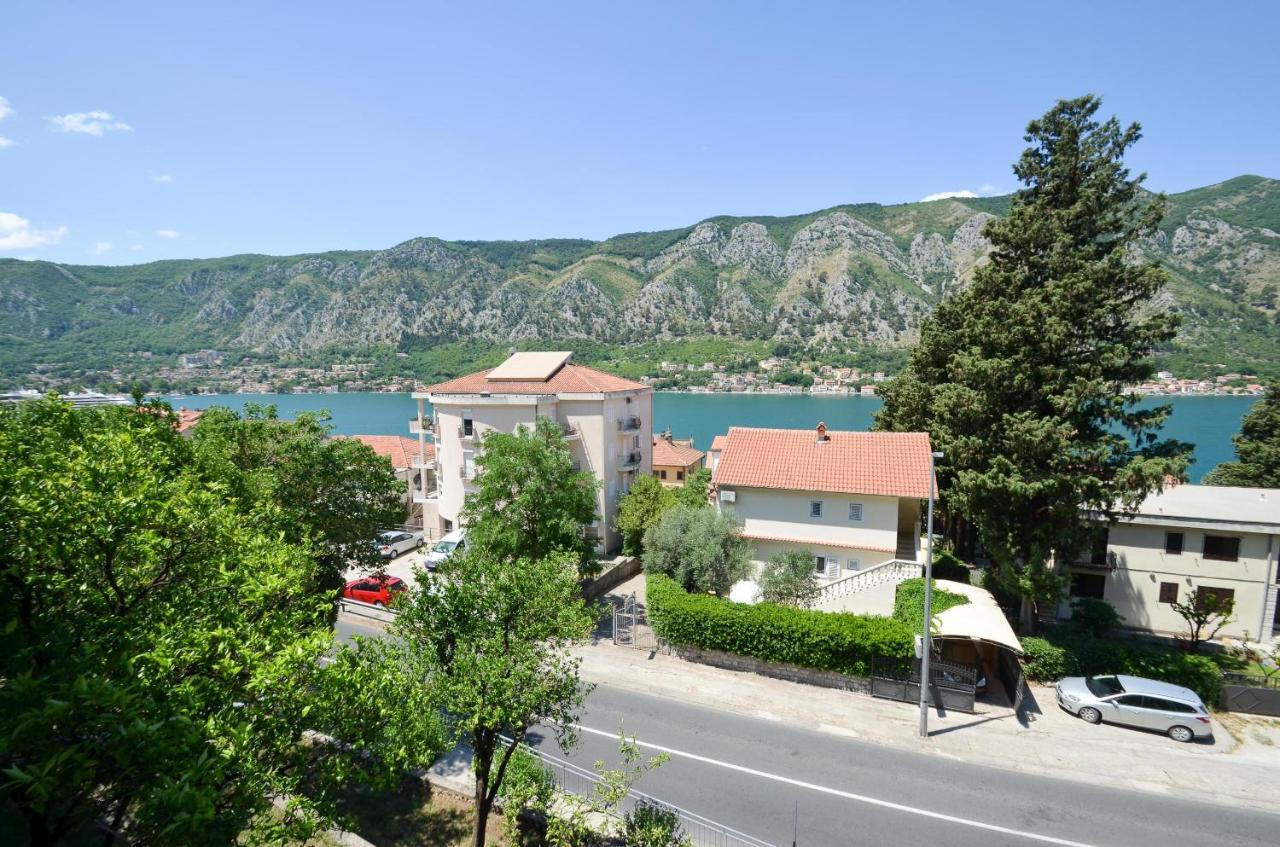Bay View Apartments Kotor Buitenkant foto