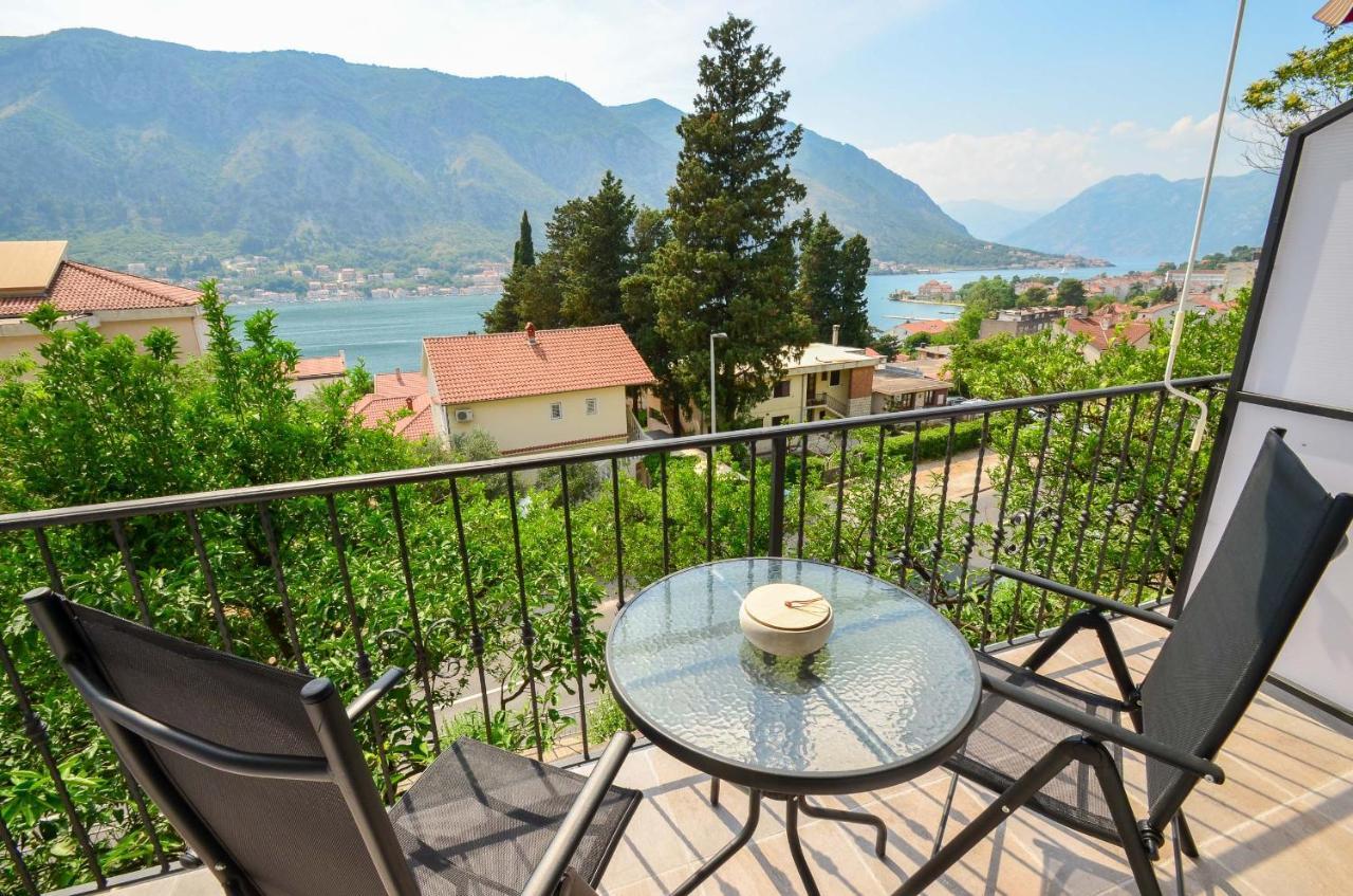 Bay View Apartments Kotor Buitenkant foto