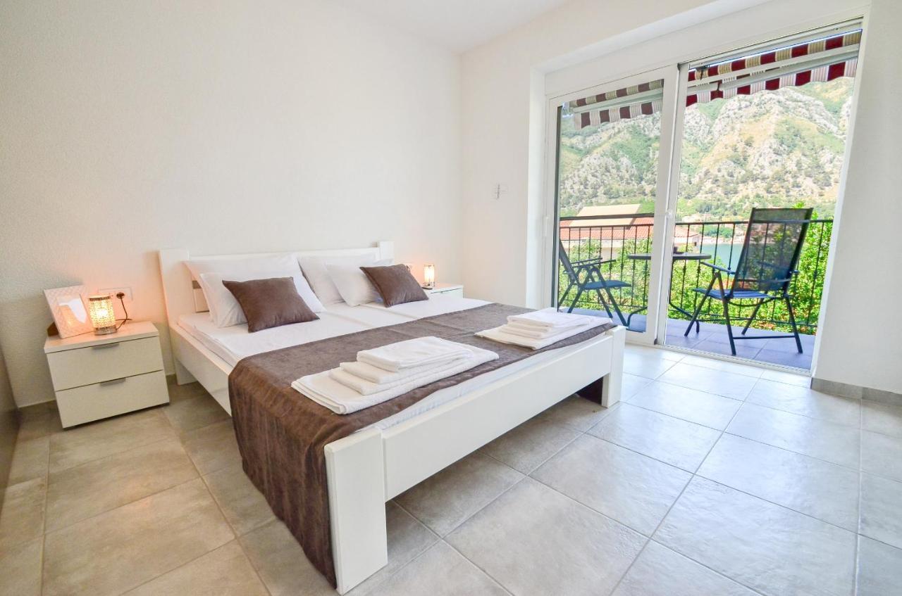 Bay View Apartments Kotor Buitenkant foto