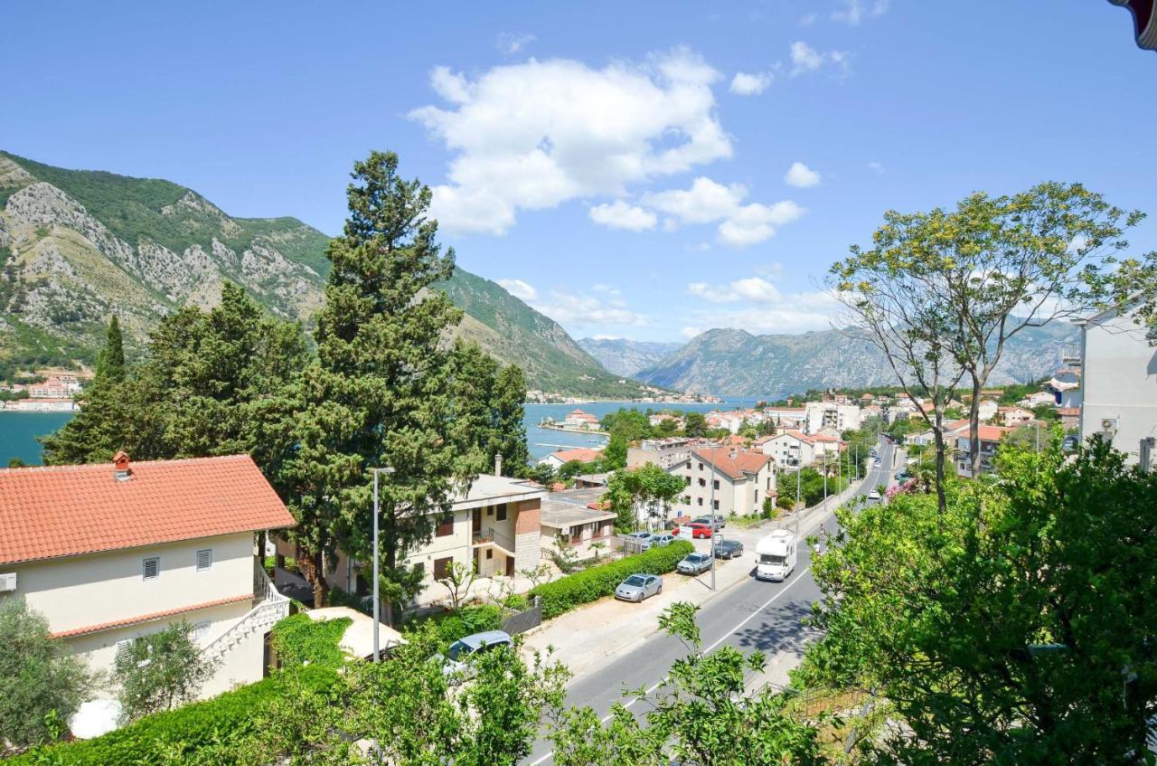 Bay View Apartments Kotor Buitenkant foto